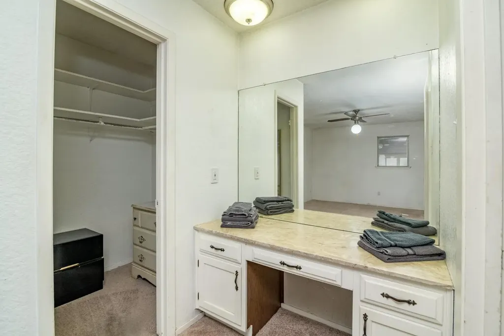 6106 Yellow Rose Cove Austin TX 78749