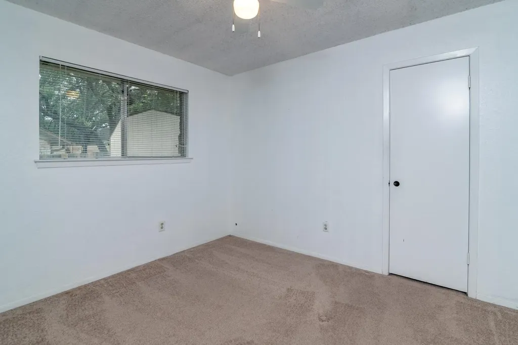 6106 Yellow Rose Cove Austin TX 78749
