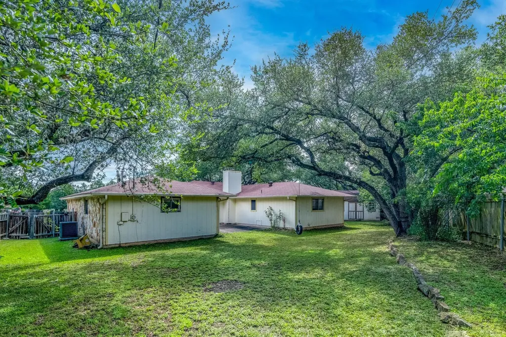 6106 Yellow Rose Cove Austin TX 78749