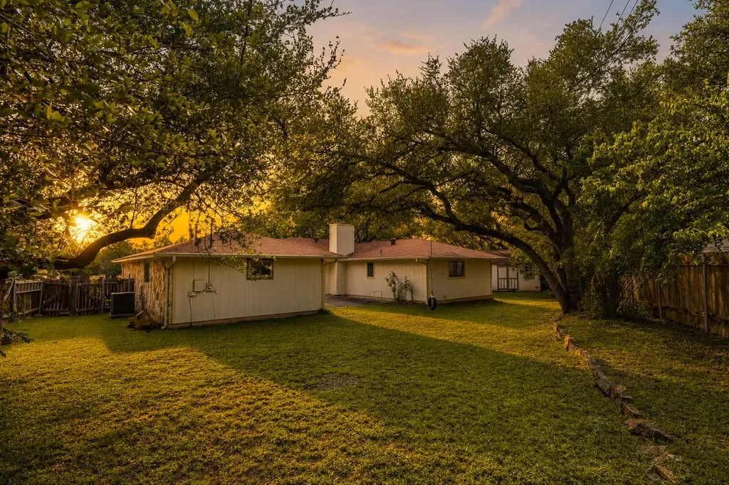6106 Yellow Rose Cove Austin TX 78749