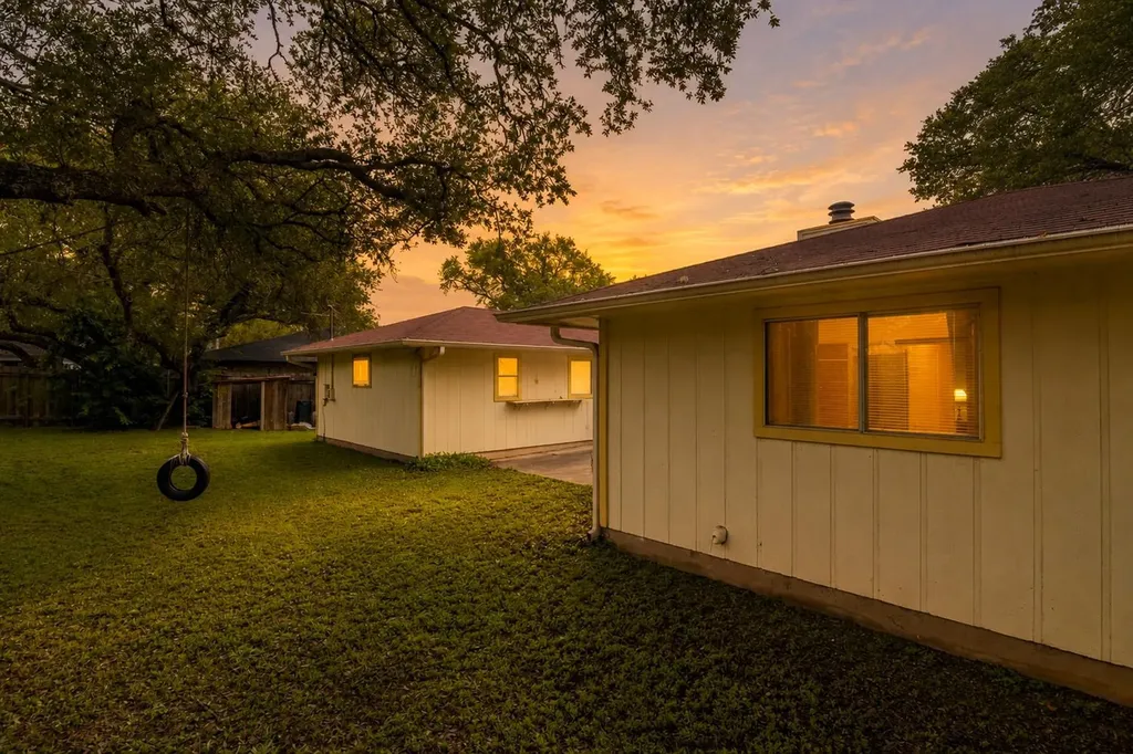 6106 Yellow Rose Cove Austin TX 78749