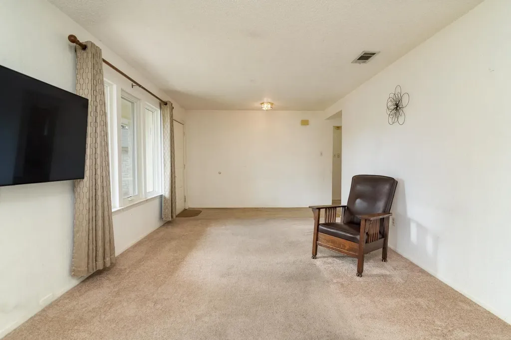 6106 Yellow Rose Cove Austin TX 78749