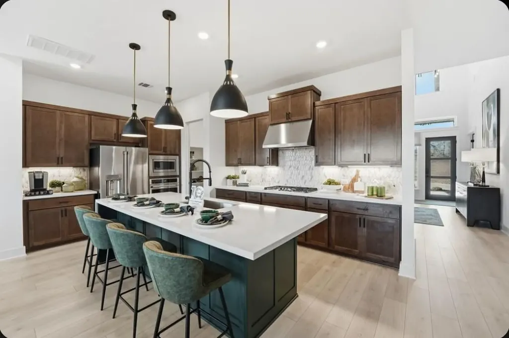 105 Borrego Bend Liberty Hill TX 78642