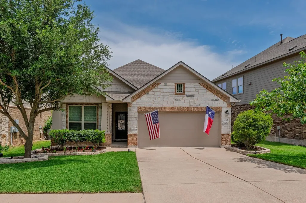 2701 Auburn Chestnut Lane Pflugerville TX 78660