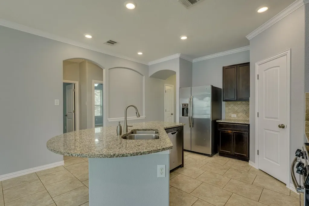 2701 Auburn Chestnut Lane Pflugerville TX 78660
