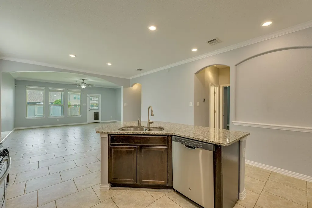 2701 Auburn Chestnut Lane Pflugerville TX 78660