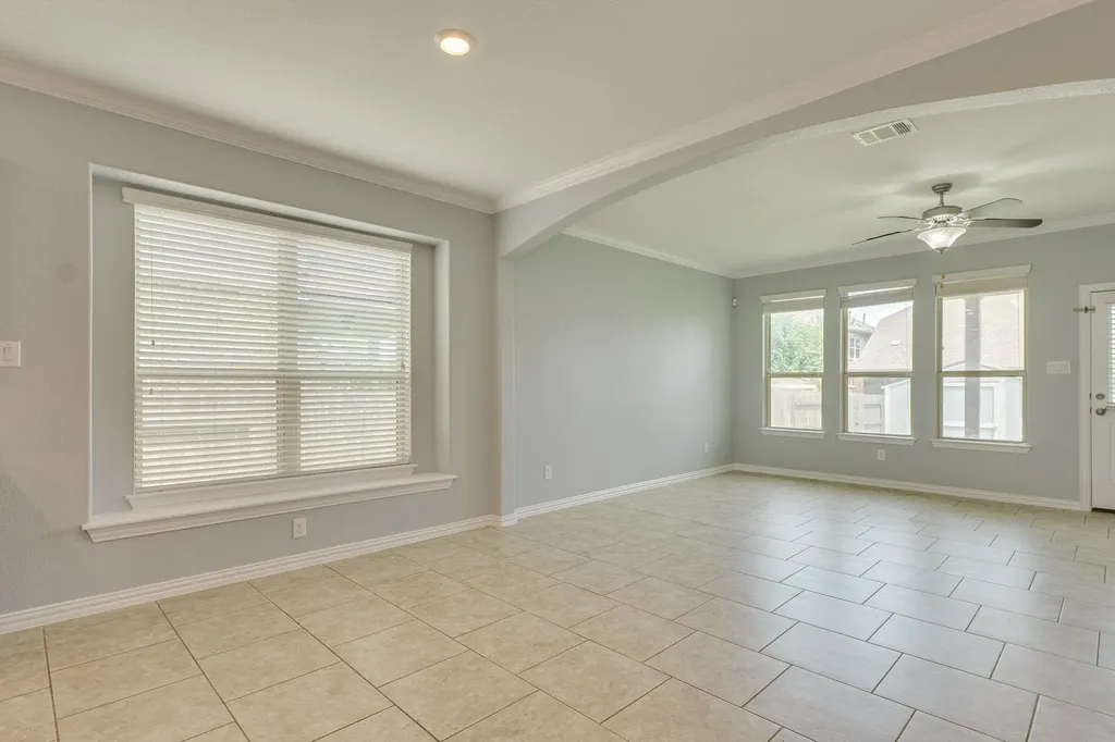 2701 Auburn Chestnut Lane Pflugerville TX 78660