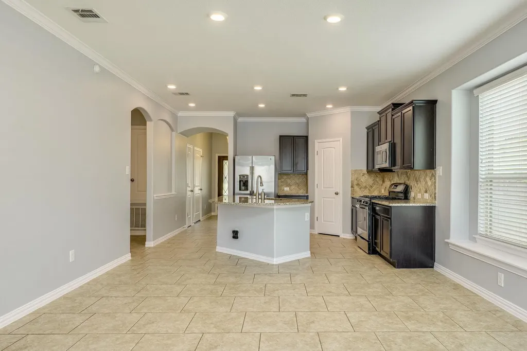 2701 Auburn Chestnut Lane Pflugerville TX 78660
