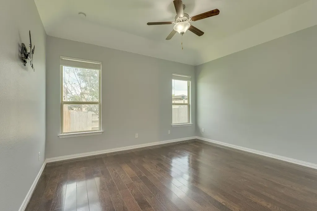 2701 Auburn Chestnut Lane Pflugerville TX 78660