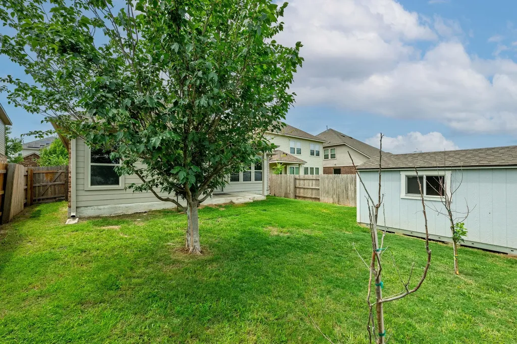 2701 Auburn Chestnut Lane Pflugerville TX 78660