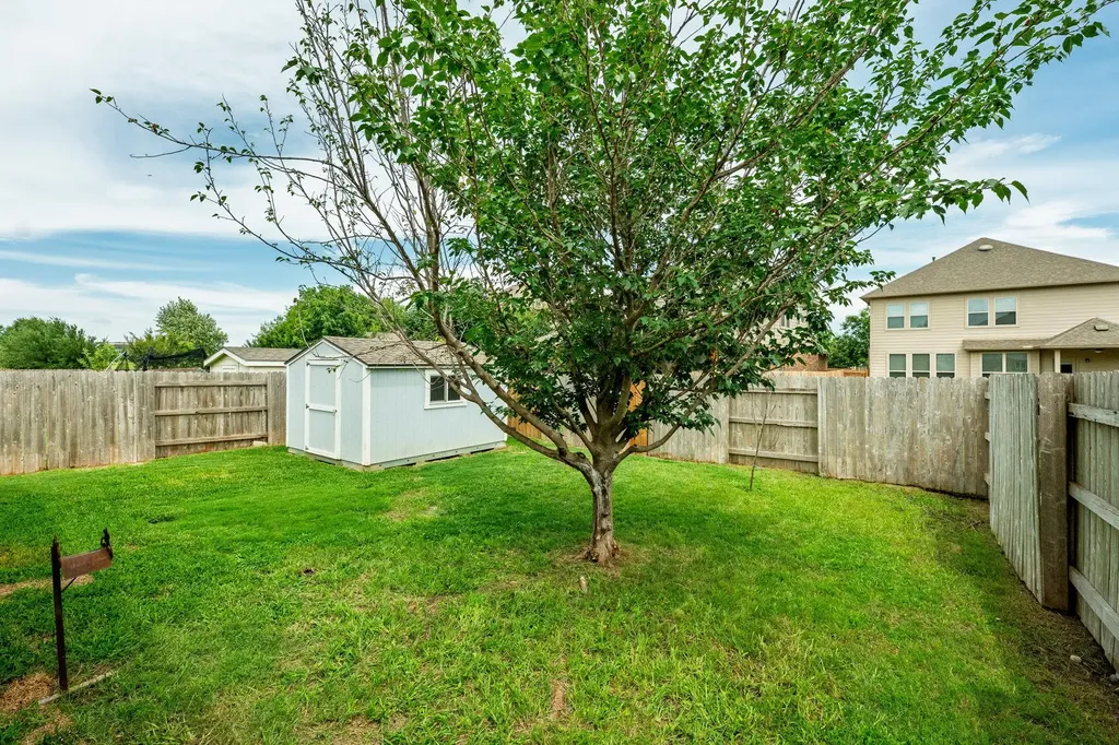 2701 Auburn Chestnut Lane Pflugerville TX 78660