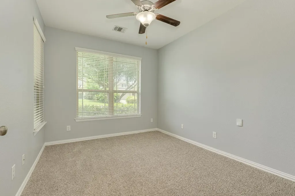 2701 Auburn Chestnut Lane Pflugerville TX 78660