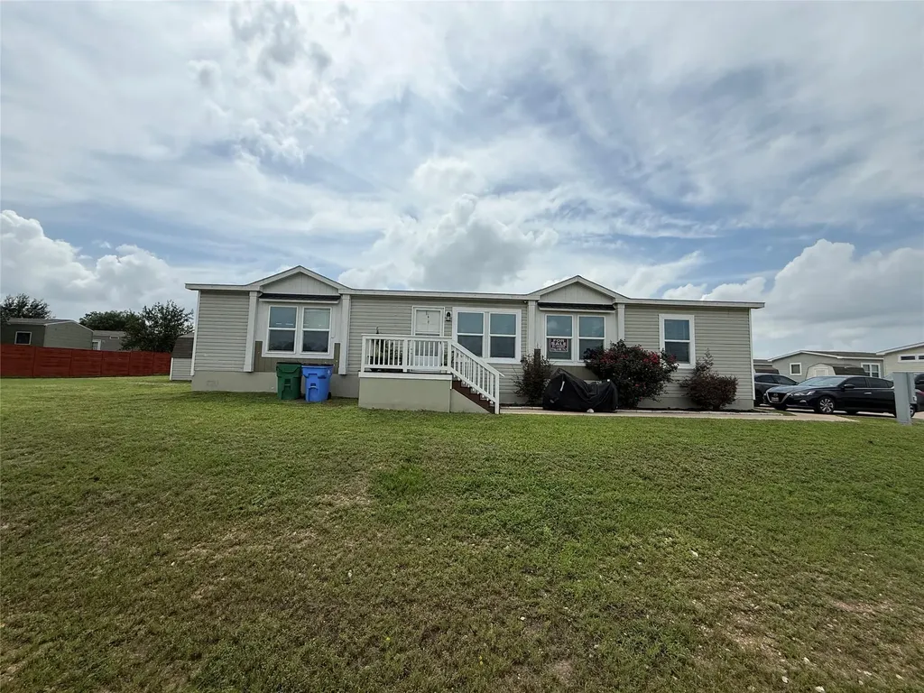 8113 Medrano Path Austin TX 78724