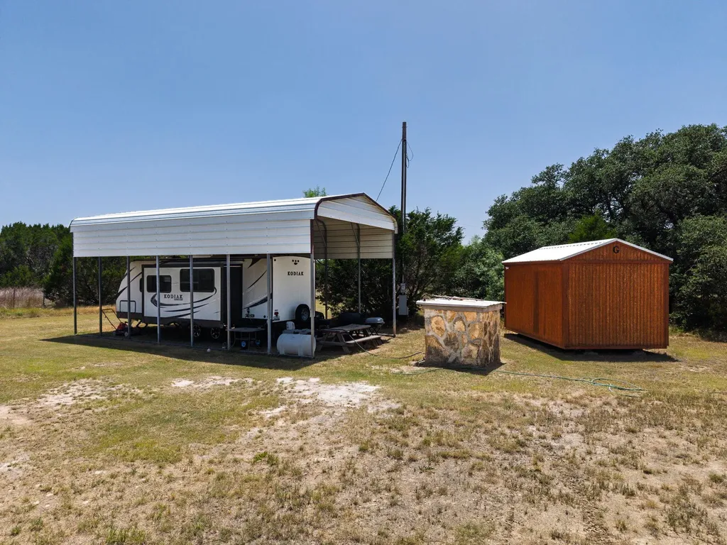 3366 Cr 419 Evant TX 76525