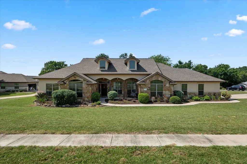 601 Pheasant Meadow Liberty Hill TX 78642