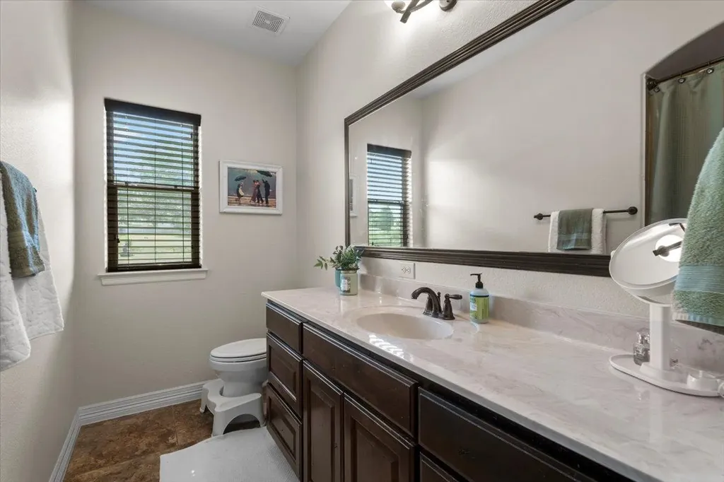 601 Pheasant Meadow Liberty Hill TX 78642