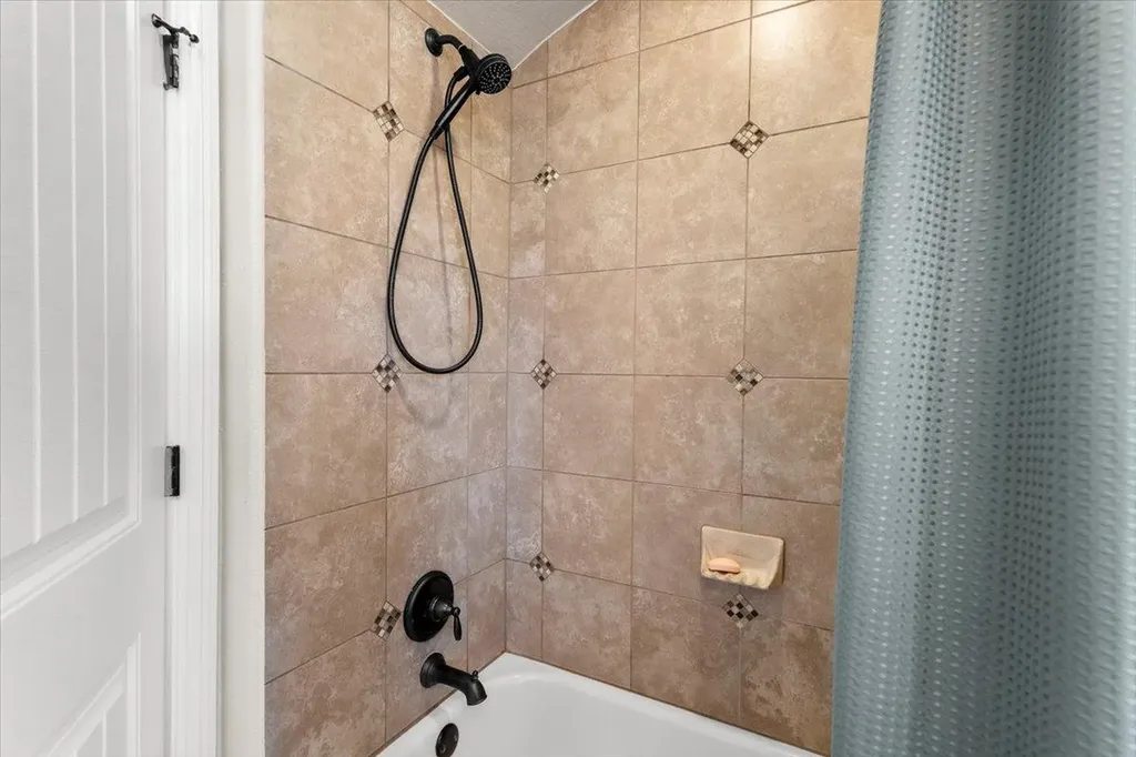 601 Pheasant Meadow Liberty Hill TX 78642