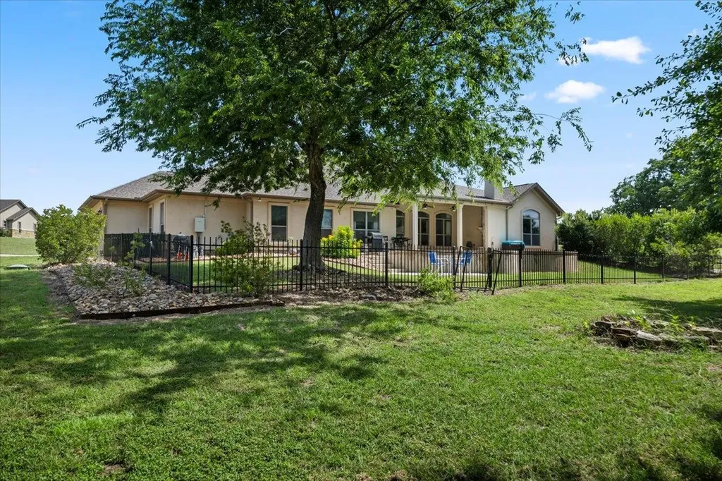 601 Pheasant Meadow Liberty Hill TX 78642