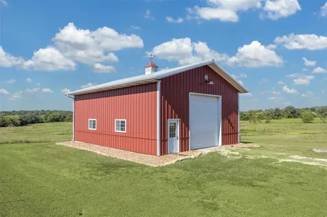5100 Jaeger Road Burton TX 77835