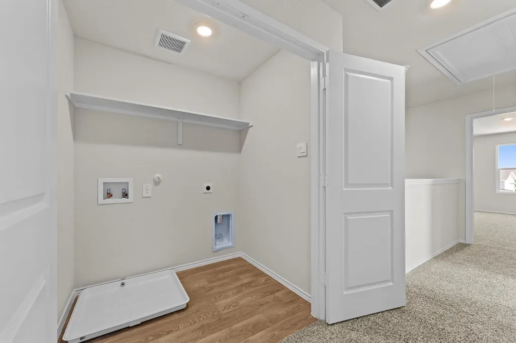 2203 Lionheart Drive Luling TX 78648