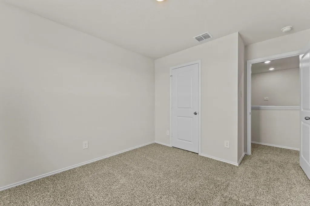 2203 Lionheart Drive Luling TX 78648