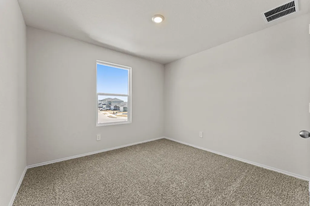 2203 Lionheart Drive Luling TX 78648