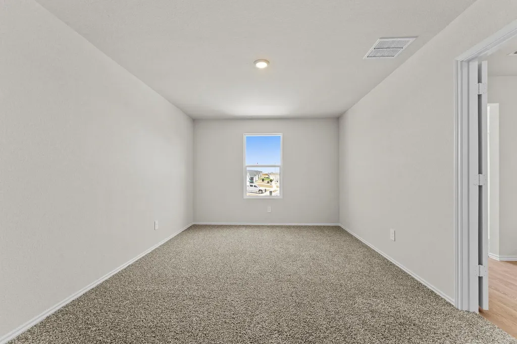 2203 Lionheart Drive Luling TX 78648