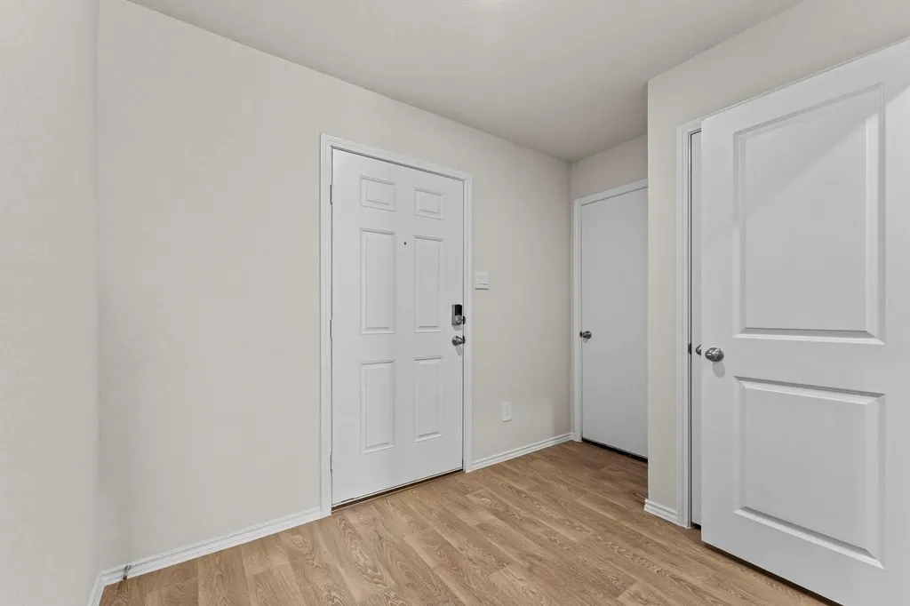 2203 Lionheart Drive Luling TX 78648
