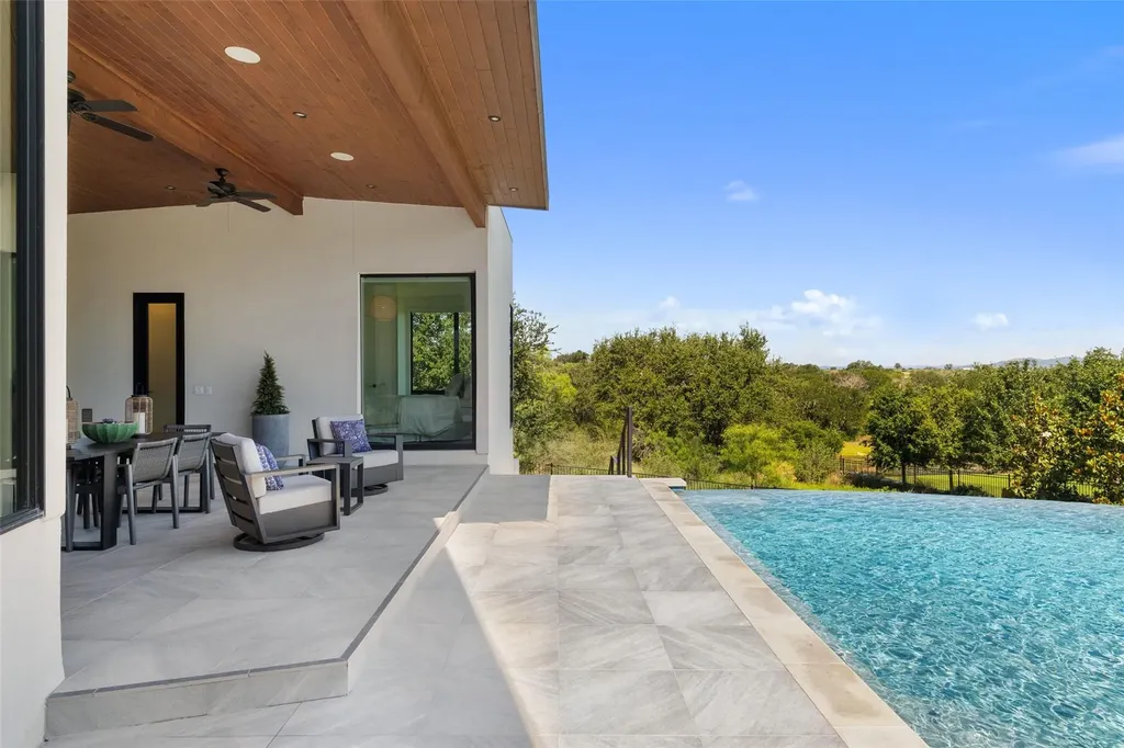 612 Overlook Parkway Horseshoe Bay TX 78657