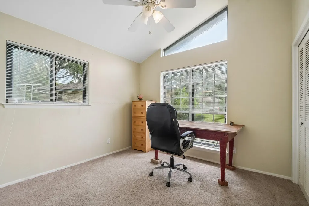 5409 Hunters Glen Austin TX 78745