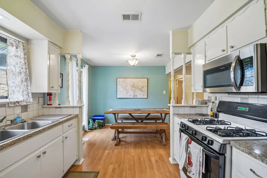 5409 Hunters Glen Austin TX 78745