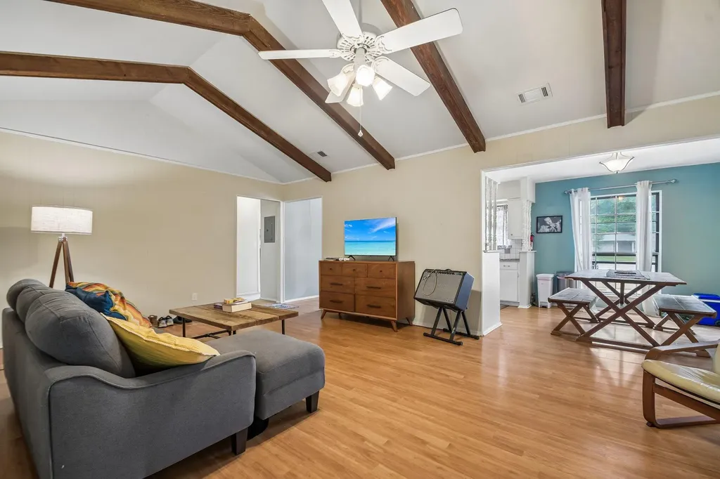 5409 Hunters Glen Austin TX 78745