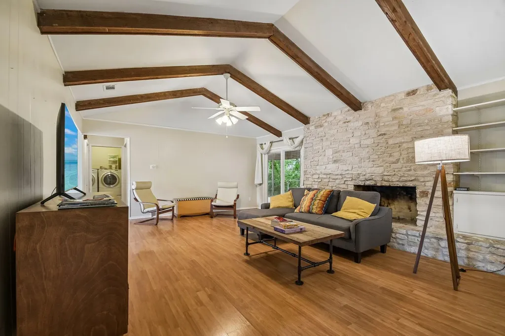 5409 Hunters Glen Austin TX 78745
