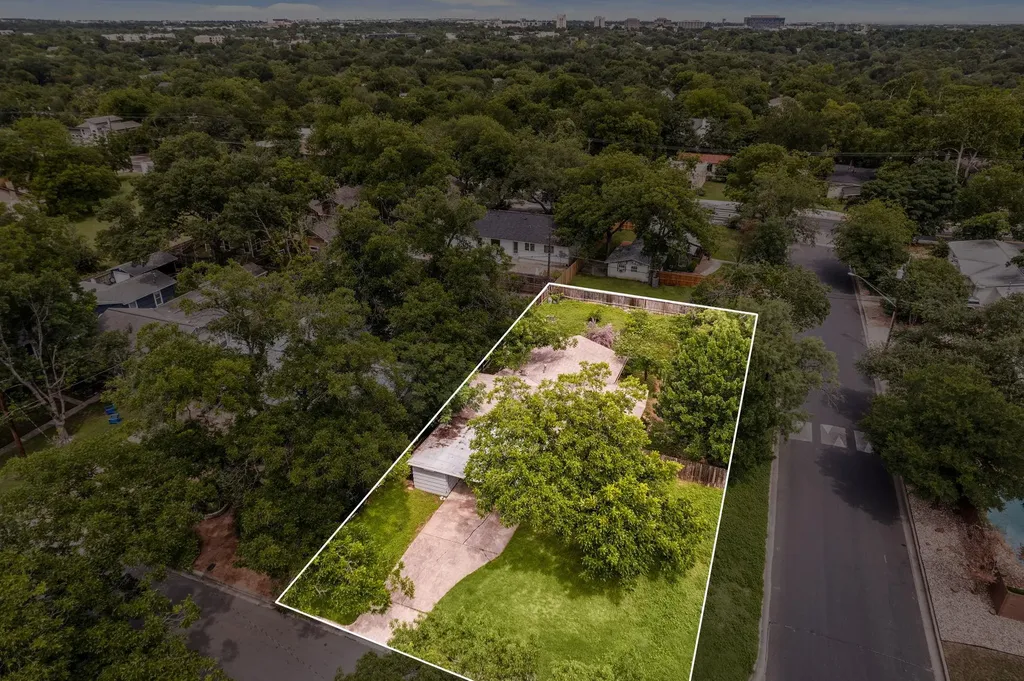 2802 Perry Lane Austin TX 78731