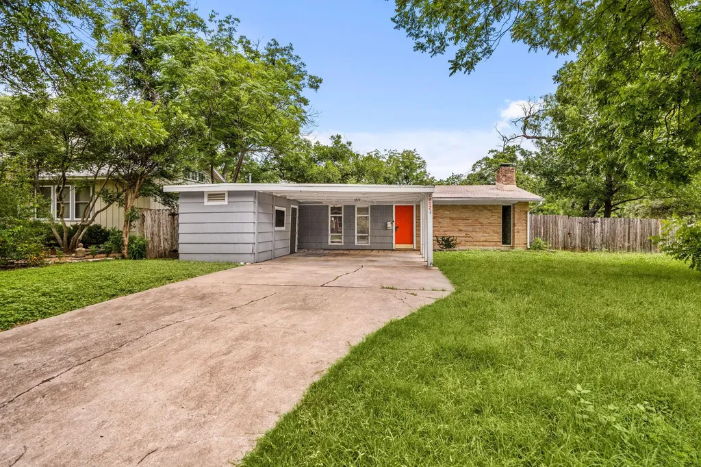 2802 Perry Lane Austin TX 78731
