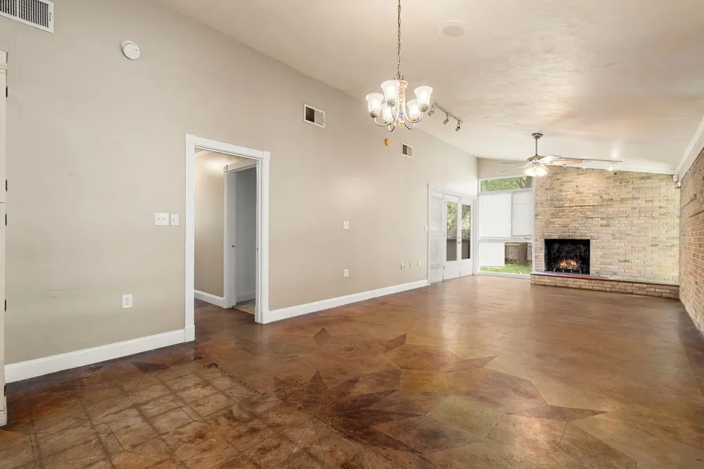 2802 Perry Lane Austin TX 78731