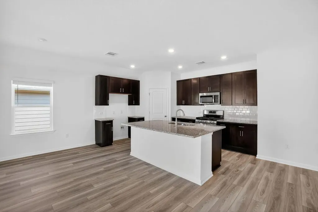 14100 Axel Johanson Drive Del Valle TX 78617