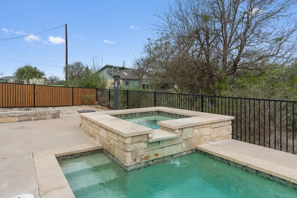 404 Skyline Road Georgetown TX 78628
