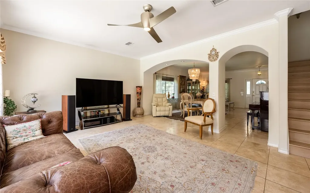 6707 Winnipeg Cove Austin TX 78759