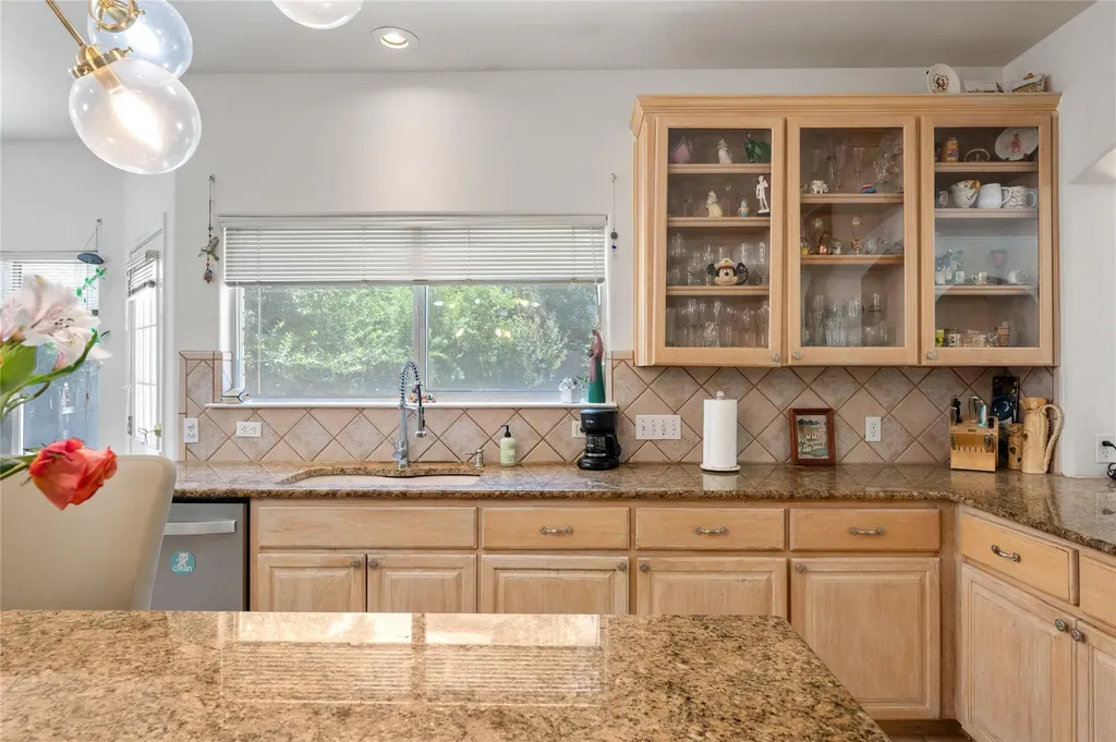 6707 Winnipeg Cove Austin TX 78759