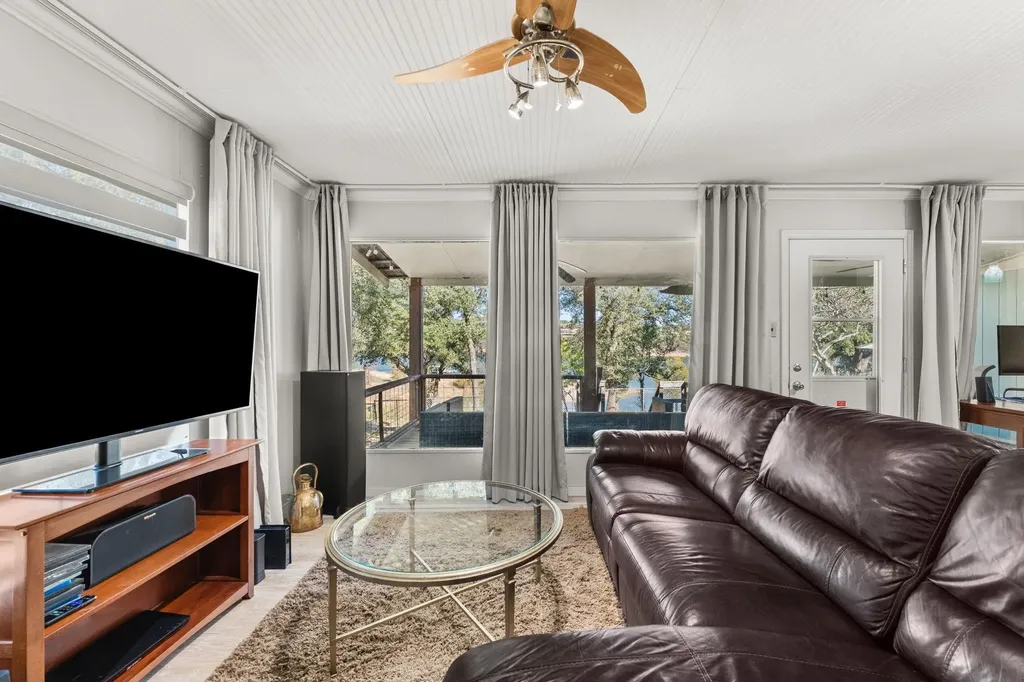 1327 Lake Shore Drive Spicewood TX 78669