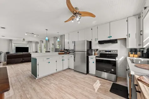 1327 Lake Shore Drive Spicewood TX 78669