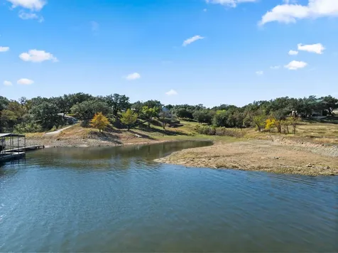 1327 Lake Shore Drive Spicewood TX 78669