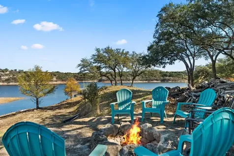 1327 Lake Shore Drive Spicewood TX 78669