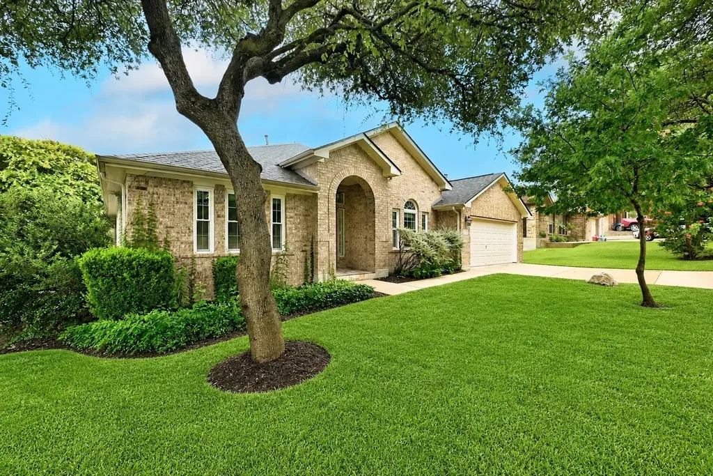 1122 Iron Horse Leander TX 78641