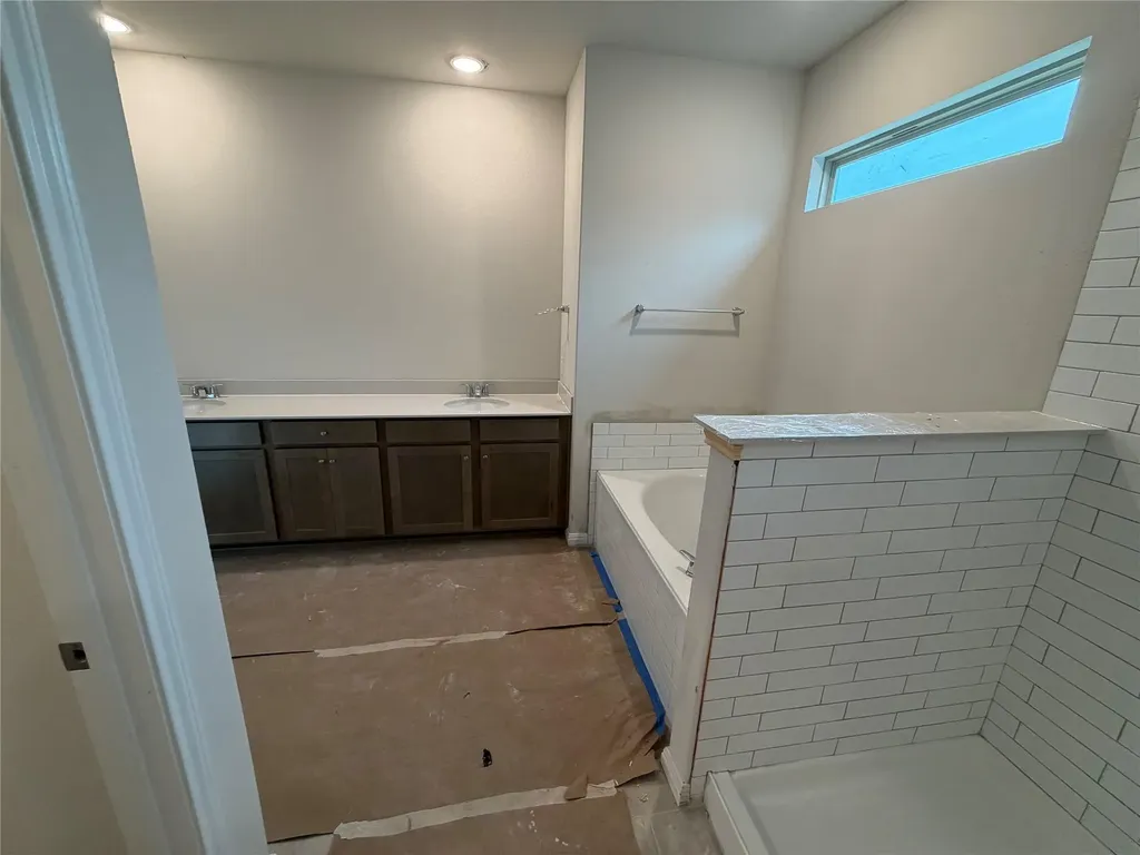 217 Leeland Drive Liberty Hill TX 78642