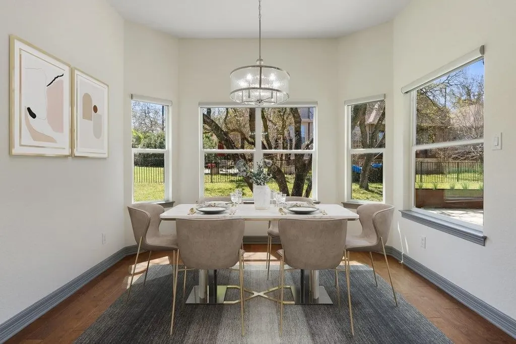338 Coventry Road Spicewood TX 78669