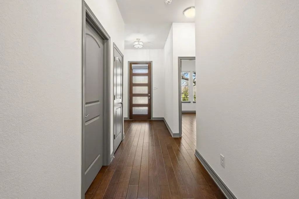 338 Coventry Road Spicewood TX 78669
