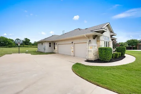117 Cavalier Cove Hutto TX 78634