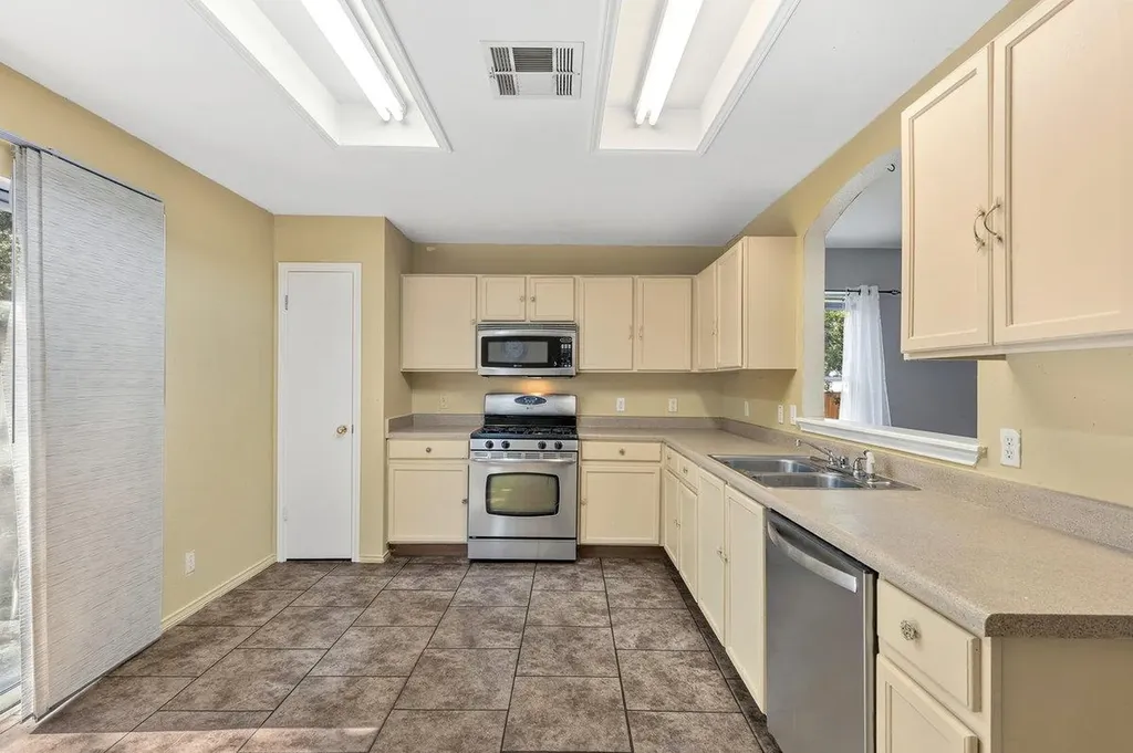 101 Presidio Drive Leander TX 78641